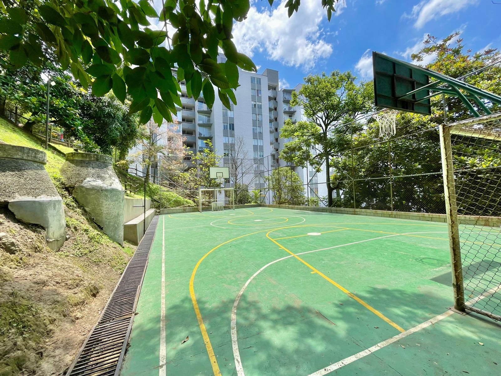 Apartamento Amoblado en Arriendo en Bosques de San Diego Medellín – Renta Corta o MensualSi