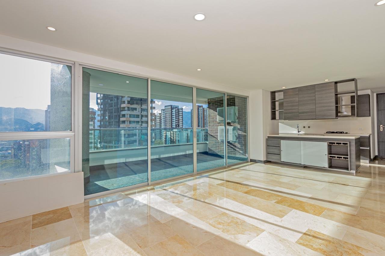 Apartamento en Venta en Castropol El Poblado – 138 m² con 4 Habitaciones y 3 Parqueaderos