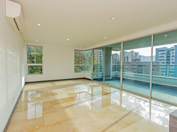 Apartamento en Venta en Castropol El Poblado – 138 m² con 4 Habitaciones y 3 Parqueaderos