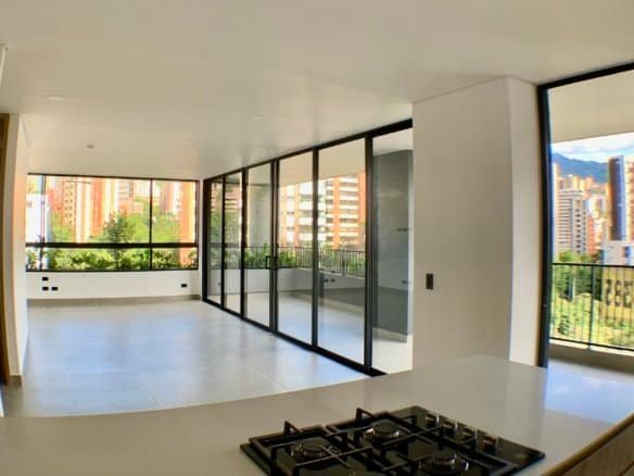 Apartamento Nuevo en Medellín de 192 m² con Habitación de Servicio