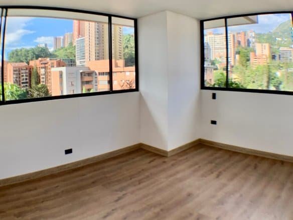 Apartamento Nuevo en Medellín de 192 m² con Habitación de Servicio