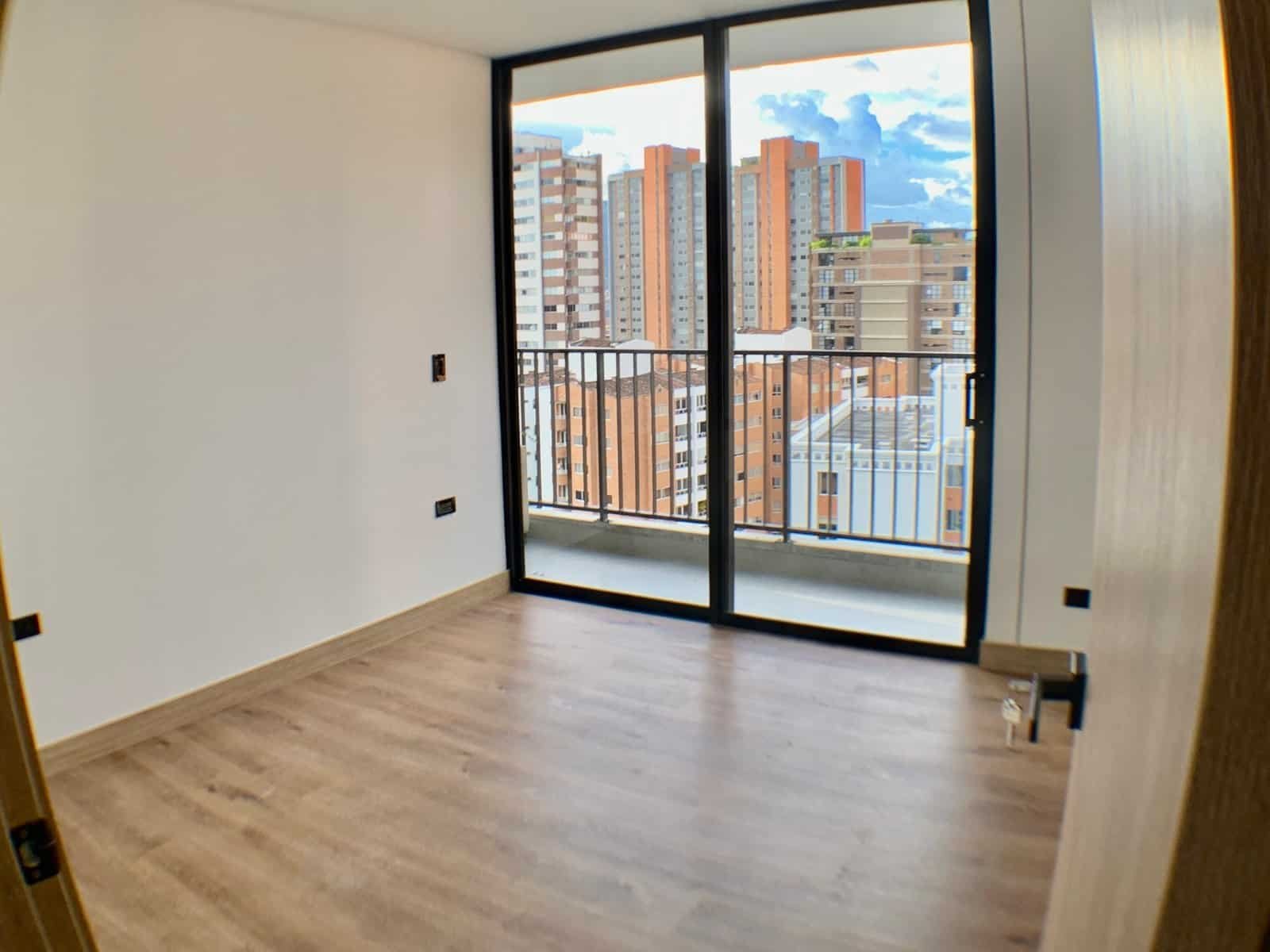 Apartamento Nuevo en Medellín de 192 m² con Habitación de Servicio