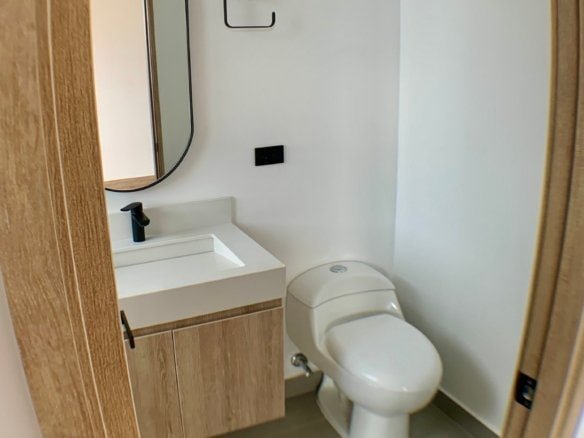 Apartamento Nuevo en Medellín de 192 m² con Habitación de Servicio