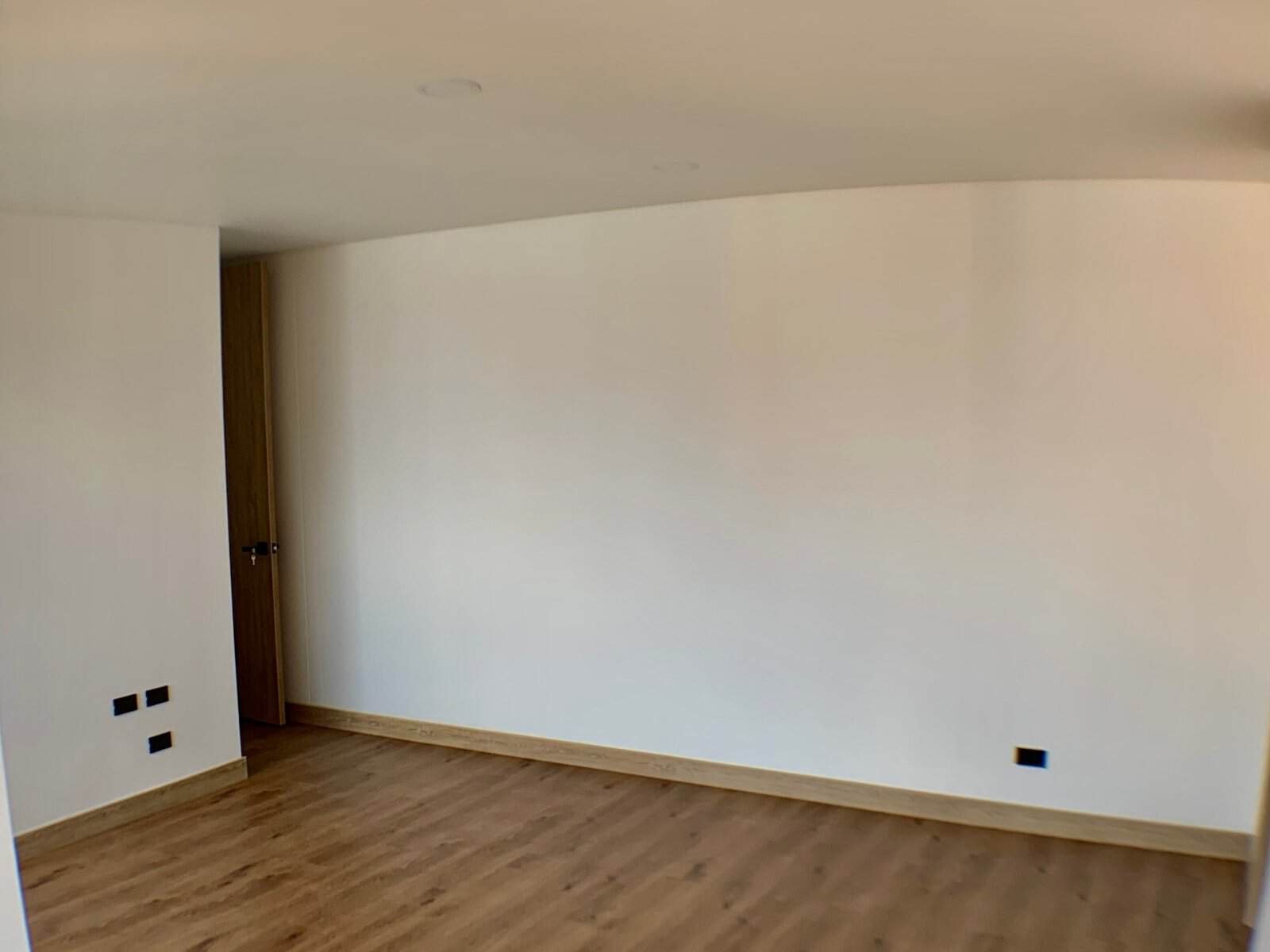 Apartamento Nuevo en Medellín de 192 m² con Habitación de Servicio