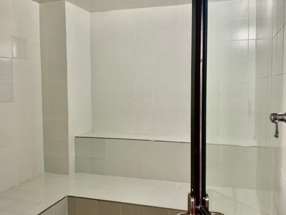 Apartamento de 2 Habitaciones en Urbanización Cerca a San Diego