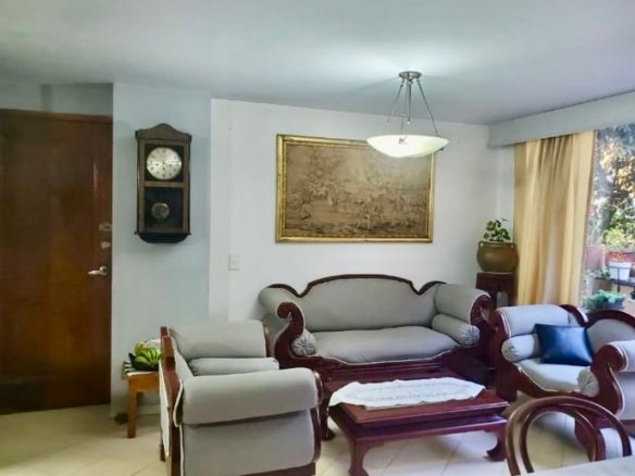 Apartamento de 2 Habitaciones en Urbanización Cerca a San Diego