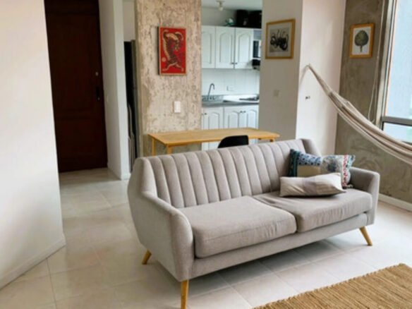Apartamento En Arriendo En El Poblado Amoblado Y Sin Amoblar En Manila | Vista Al Parque Natural Telemedellín Con 50 M², 2 Habitaciones, 2 Baños Y Parqueadero