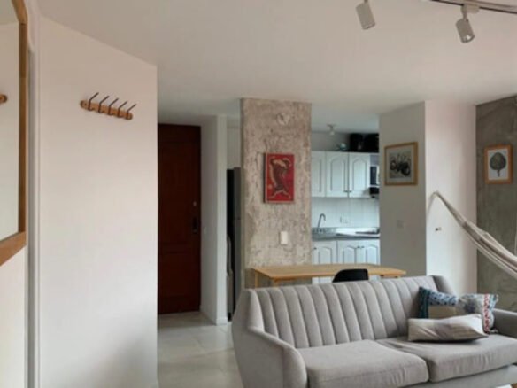 Apartamento En Arriendo En El Poblado Amoblado Y Sin Amoblar En Manila | Vista Al Parque Natural Telemedellín Con 50 M², 2 Habitaciones, 2 Baños Y Parqueadero