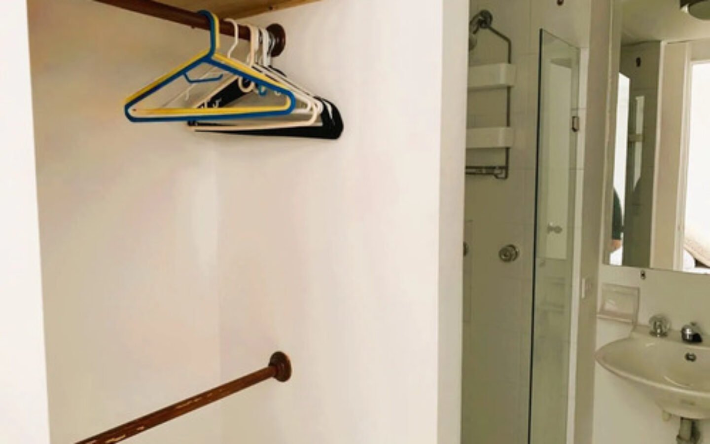 Apartamento En Arriendo En El Poblado Amoblado Y Sin Amoblar En Manila | Vista Al Parque Natural Telemedellín Con 50 M², 2 Habitaciones, 2 Baños Y Parqueadero