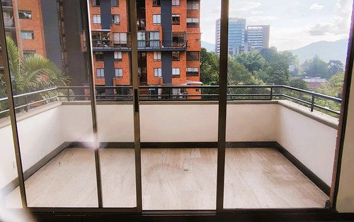Apartamento En Venta En Castropol El Poblado | Balcón Amplio Cerca De Milla De Oro Con 82 M², 2 Habitaciones, 2 Baños, Parqueadero Doble Y Cuarto Útil Doble