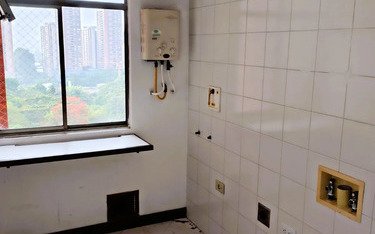 Apartamento En Venta En Castropol El Poblado | Balcón Amplio Cerca De Milla De Oro Con 82 M², 2 Habitaciones, 2 Baños, Parqueadero Doble Y Cuarto Útil Doble