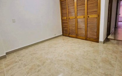 Casa En Arriendo En Castropol El Poblado | 260 M², Terraza, Mansarda Y Jacuzzi Cerca De Milla De Oro Con 4 Habitaciones Más Servicio, 5 Baños Y Parqueadero Doble