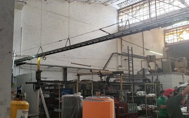 Bodega En Arriendo En Barrio Colombia, Poblado, Medellín | 2.450 M² Construidos Y Amplias Áreas Operativas