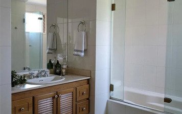 Apartamento Dúplex En Venta En Castropol El Poblado | 223 M² Remodelado, Balcón Cerrado, 4 Habitaciones, Estudio, 4 Baños Y Garaje