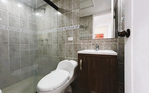 Apartamento En Venta En Vegas De Zuñiga, Envigado. 138 M2 3 Habitaciones + Servicio, Unidad Con Piscina Climatizada Y Excelente Ubicación Cerca De Viva Envigado Y La Avenida Las Vega