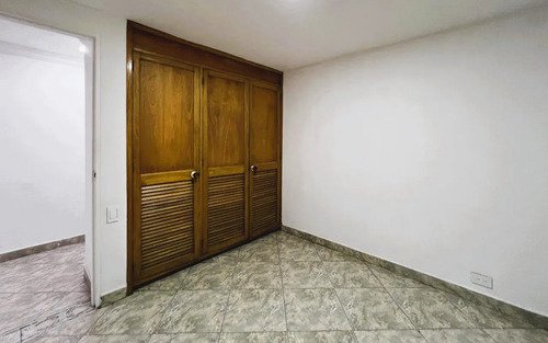 Apartamento En Venta En Vegas De Zuñiga, Envigado. 138 M2 3 Habitaciones + Servicio, Unidad Con Piscina Climatizada Y Excelente Ubicación Cerca De Viva Envigado Y La Avenida Las Vega