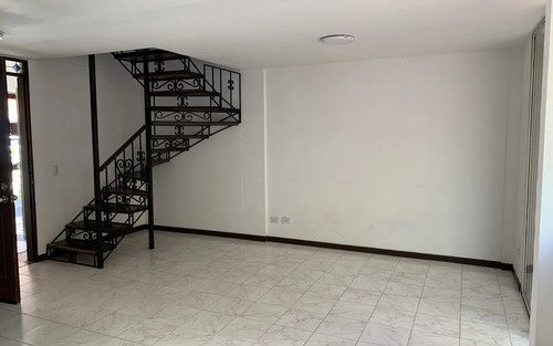 Casa En Venta En Belén La Palma | 3 Pisos, 5 Habitaciones, Unidad Completa Y Aprobación Para Ampliar