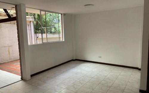 Casa En Venta En Belén La Palma | 3 Pisos, 5 Habitaciones, Unidad Completa Y Aprobación Para Ampliar