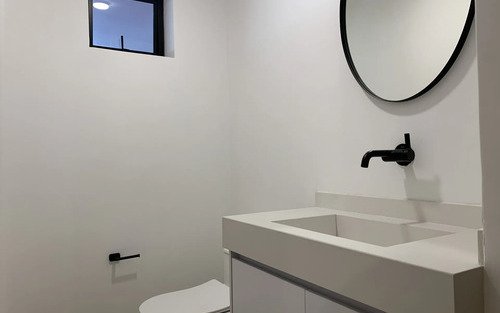 Casa En Arriendo En Altos Del Poblado | 435 M2, 5 Alcobas, 6 Baños, 4 Parqueaderos Y Cerca A El Tesoro