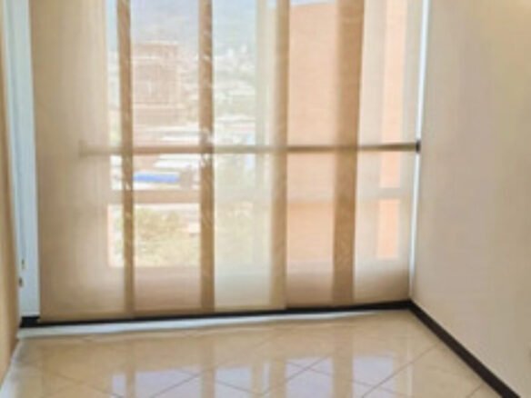Apartamento De 65 M² En Arriendo En San Julián El Poblado Medellín Con 3 Habitaciones, 2 Baños, Parqueadero Privado Y Excelente Ubicación Cerca De San Diego, Premium Plaza, Ciudad Del Río Y Las Palmas