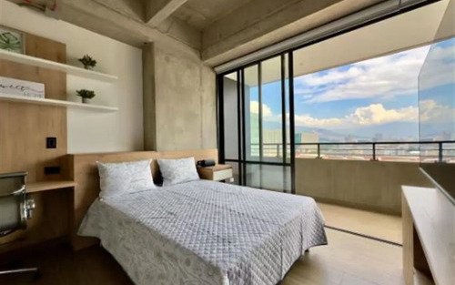 Apartamento Tipo Loft De 47 M² En Arriendo En Ciudad Del Río, Medellín. Ed Distrito Vera. Con Balcón, Parqueadero Privado, Zona De Ropas Independiente Y Acceso A Piscina, Coworking, Gimnasio…
