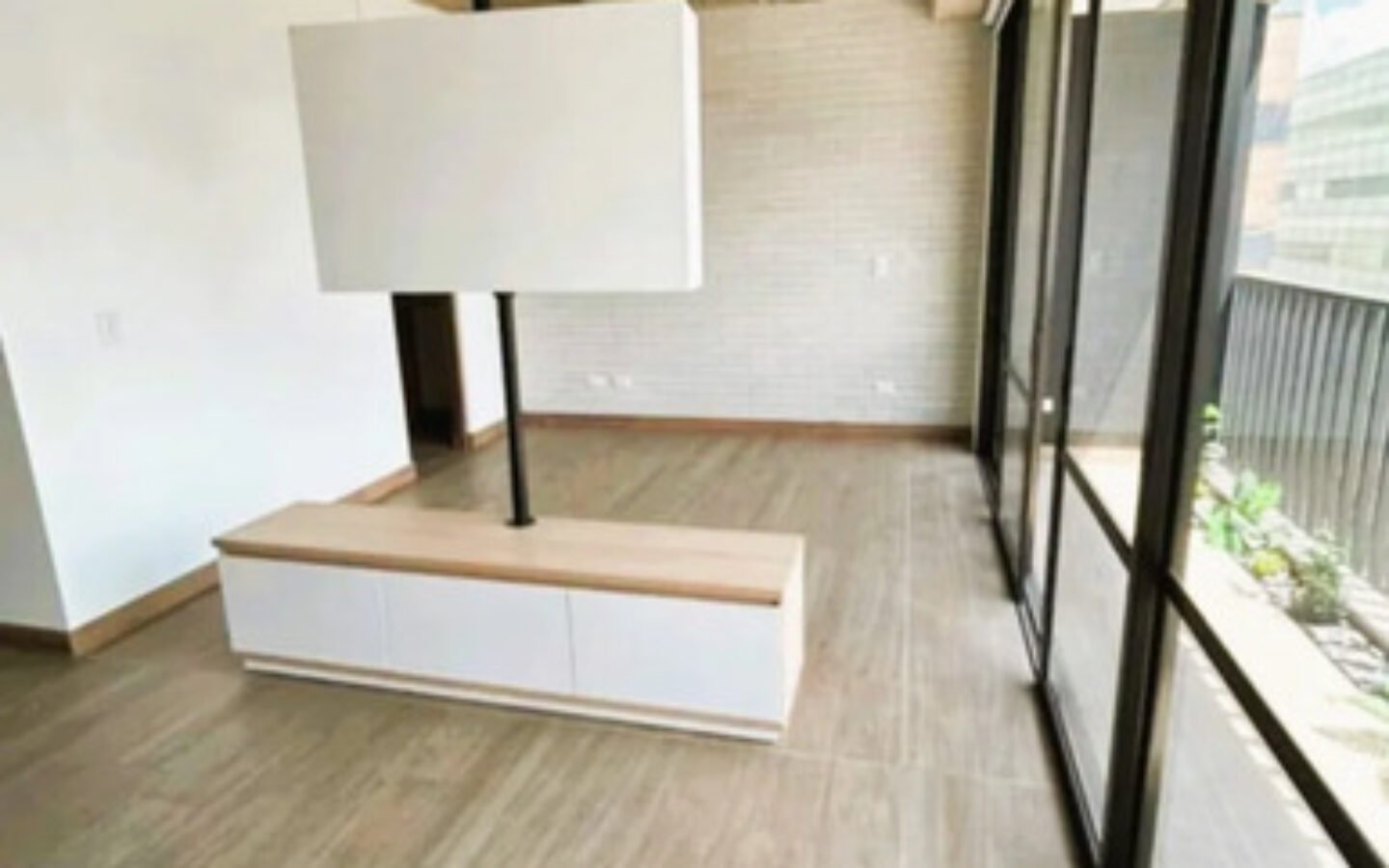 Apartamento Tipo Loft De 47 M² En Arriendo En Ciudad Del Río, Medellín. Ed Distrito Vera. Con Balcón, Parqueadero Privado, Zona De Ropas Independiente Y Acceso A Piscina, Coworking, Gimnasio…