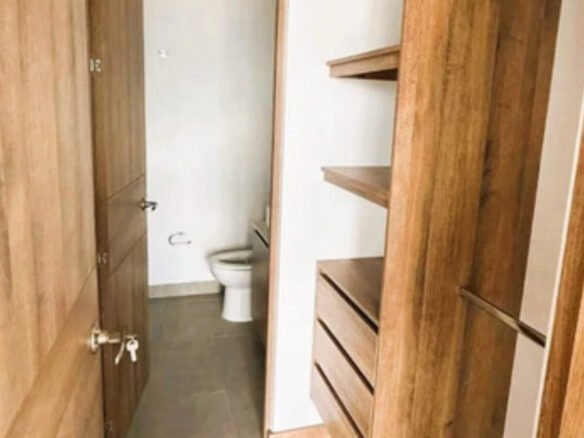 Apartamento Tipo Loft De 47 M² En Arriendo En Ciudad Del Río, Medellín. Ed Distrito Vera. Con Balcón, Parqueadero Privado, Zona De Ropas Independiente Y Acceso A Piscina, Coworking, Gimnasio…