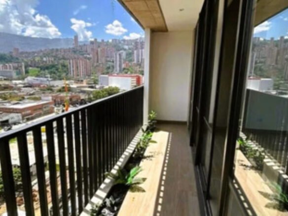 Apartamento Tipo Loft De 47 M² En Arriendo En Ciudad Del Río, Medellín. Ed Distrito Vera. Con Balcón, Parqueadero Privado, Zona De Ropas Independiente Y Acceso A Piscina, Coworking, Gimnasio…