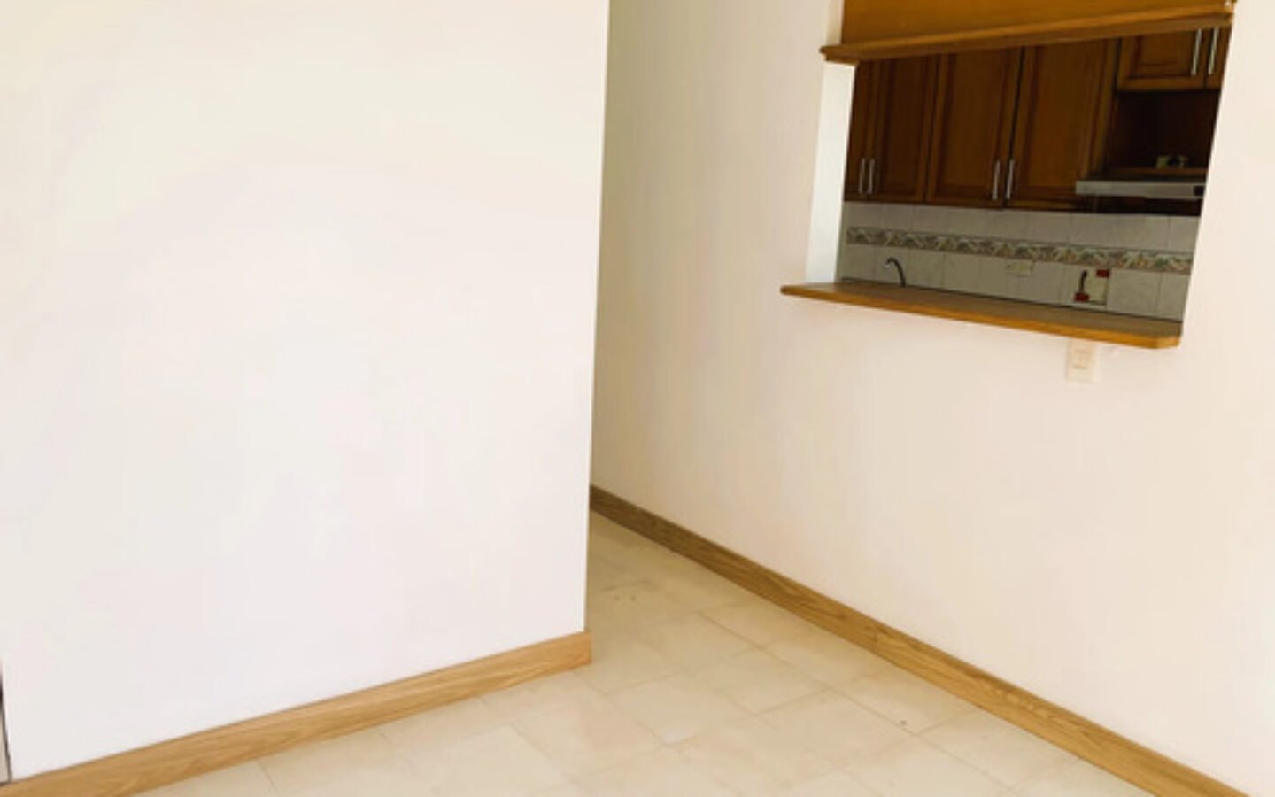Apartamento En Arriendo En El Poblado, En El Sector De Ciudad Del Río Medellín | 3 Habitaciones Y 2 Parqueaderos Excelente Ubicación Cerca De Premium Plaza, San Diego Y El Mamm