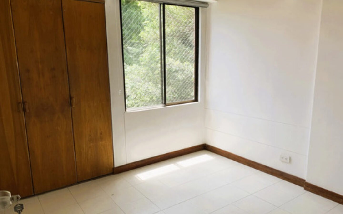 Apartamento En Arriendo En El Poblado, En El Sector De Ciudad Del Río Medellín | 3 Habitaciones Y 2 Parqueaderos Excelente Ubicación Cerca De Premium Plaza, San Diego Y El Mamm