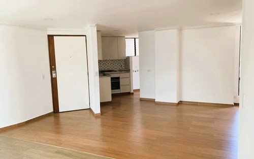 Apartamento De 90 M² En Arriendo. Poblado Sector Villa Carlota, Medellín. Con 3 Habitaciones, Habitación De Servicio, 2 Baños, Parqueadero Cubierto, Cuarto Útil Y Acceso A Completas Zonas Comunes.