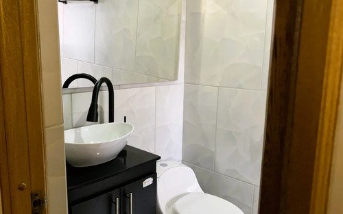 Apartamento Amoblado De 51 M² En Arriendo En Laureles. 1 Habitación, 2 Baños, Parqueadero Y Dotación Completa Totalmen Nueva . Excelente Ubicación Cerca Del Segundo Parque, La Avenida Nutibara, Upb