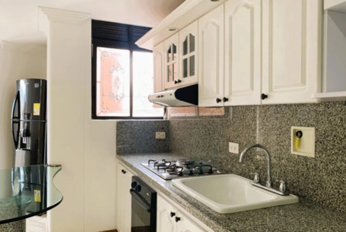 Apartamento Amoblado De 51 M² En Arriendo En Laureles. Con 1 Habitación, 2 Baños, Parqueadero Y Dotación Completa. Excelente Ubicación Cerca Del Segundo Parque, La Avenida Nutibara, Upb