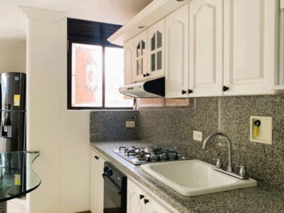 Apartamento Amoblado De 51 M² En Arriendo En Laureles. Con 1 Habitación, 2 Baños, Parqueadero Y Dotación Completa. Excelente Ubicación Cerca Del Segundo Parque, La Avenida Nutibara, Upb