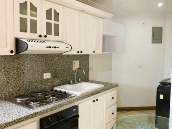 Apartamento Amoblado De 51 M² En Arriendo En Laureles. Con 1 Habitación, 2 Baños, Parqueadero Y Dotación Completa. Excelente Ubicación Cerca Del Segundo Parque, La Avenida Nutibara, Upb