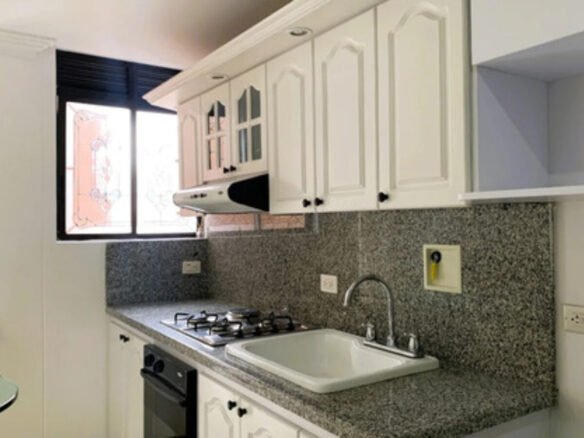 Apartamento Amoblado De 51 M² En Arriendo En Laureles. Con 1 Habitación, 2 Baños, Parqueadero Y Dotación Completa. Excelente Ubicación Cerca Del Segundo Parque, La Avenida Nutibara, Upb