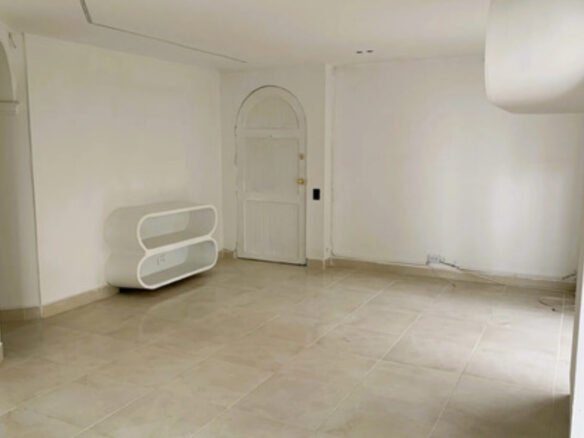 Apartamento En Arriendo En Provenza, El Poblado Medellín . 140 M2, 3 Habitaciones Más Servicio, 3 Baños Y Parqueadero. Excelente Ubicación