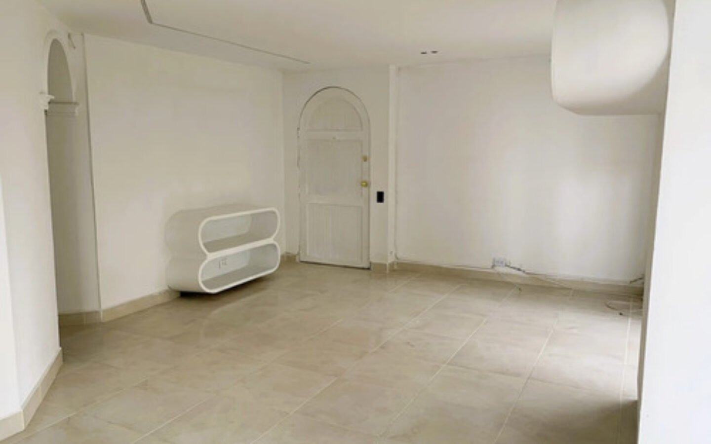 Apartamento En Arriendo En Provenza, El Poblado Medellín . 140 M2, 3 Habitaciones Más Servicio, 3 Baños Y Parqueadero. Excelente Ubicación