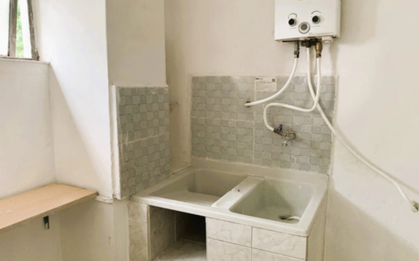 Apartamento En Arriendo En Provenza, El Poblado Medellín . 140 M2, 3 Habitaciones Más Servicio, 3 Baños Y Parqueadero. Excelente Ubicación