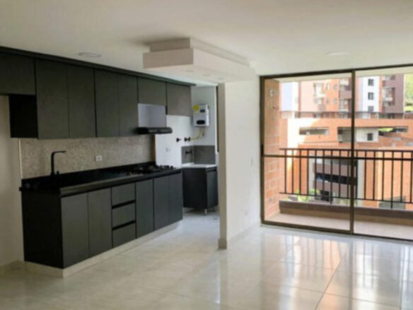 Apartamento Remodelado En Venta En Rodeo Alto Medellín | 60 M2, Con 3 Habitaciones, 2 Baños, Balcón, Parqueadero Privado Unidad Con Piscina, Gimnasio, Cancha Múltiple Y Vigilancia 24 Horas.