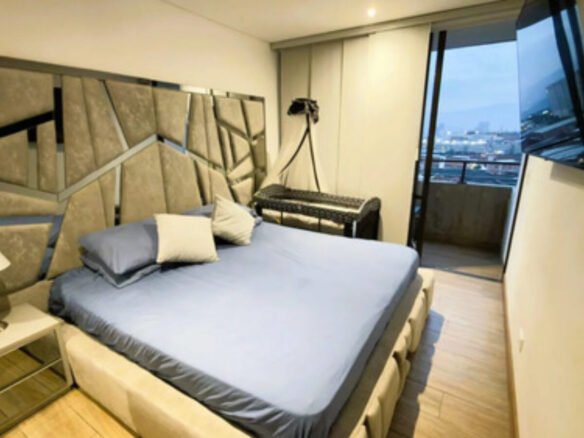 Apartamento En Venta En El Sector Del Poblado, Ciudad Del Río Medellín Ed. Distrito Vera, Med 90 M2, 3 Habitaciones Y Amenidades Premium Negociable