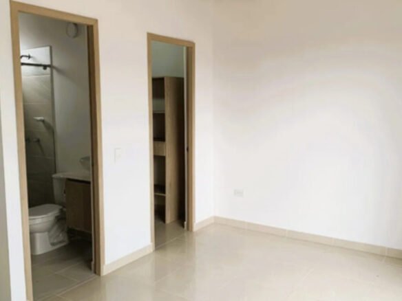 Apartamento Para Estrenar En Venta En El Centro De Itagüí Sector La Gloria | 103 M² Con Balcón Y Terraza Privada