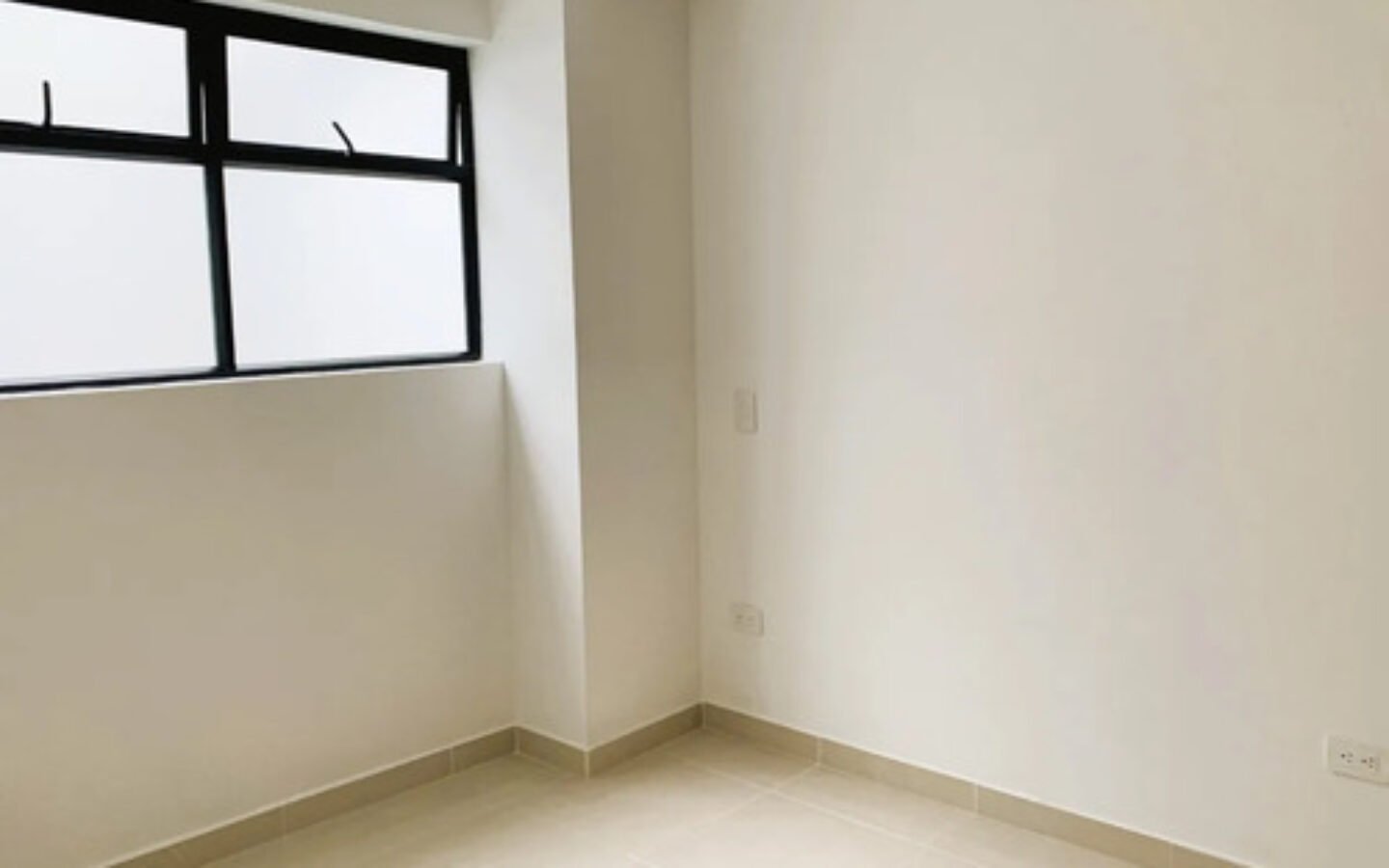 Apartamento Para Estrenar En Venta En El Centro De Itagüí Sector La Gloria | 103 M² Con Balcón Y Terraza Privada