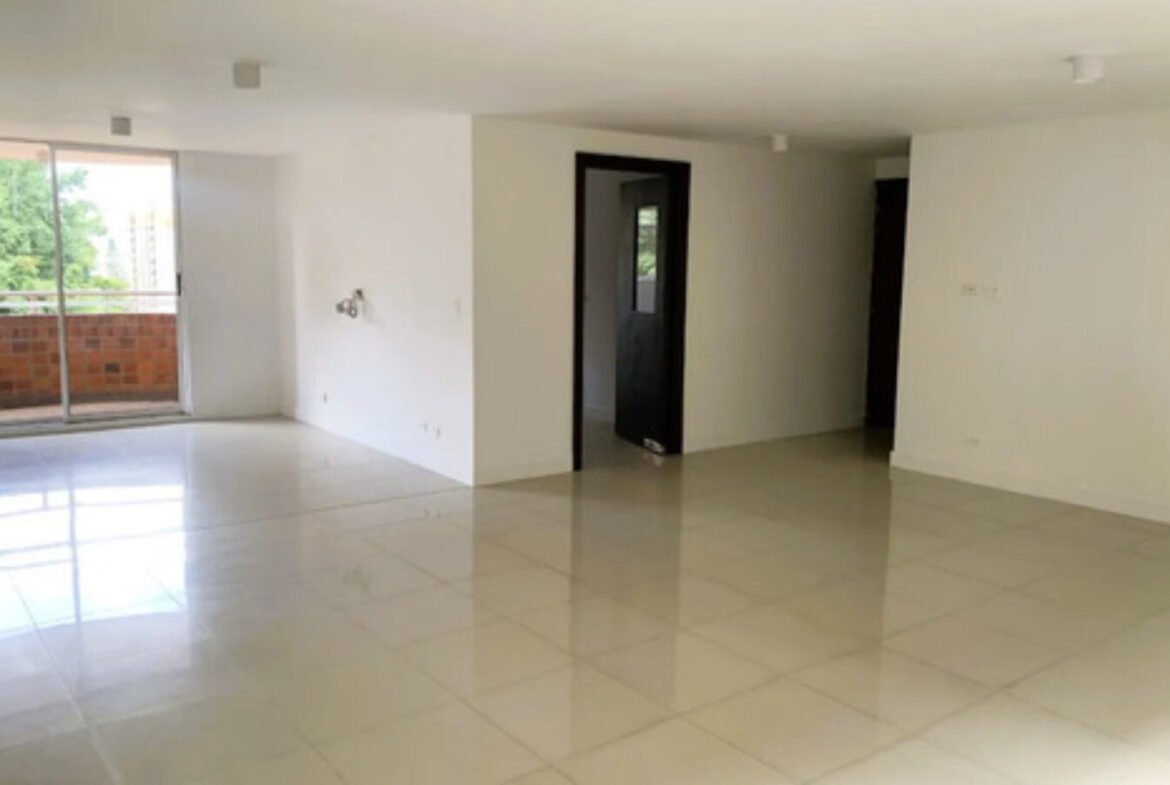 Apartamento En Venta En Castropol, El Poblado. Con 134 M², 3 Habitaciones + Servicio, 4 Baños, Parqueadero Doble Lineal Y Excelente Ubicación Cerca De Ciudad Del Río, Provenza Y La Milla De Oro.
