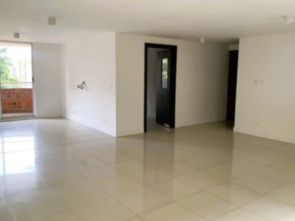 Apartamento En Venta En Castropol, El Poblado. Con 134 M², 3 Habitaciones + Servicio, 4 Baños, Parqueadero Doble Lineal Y Excelente Ubicación Cerca De Ciudad Del Río, Provenza Y La Milla De Oro.