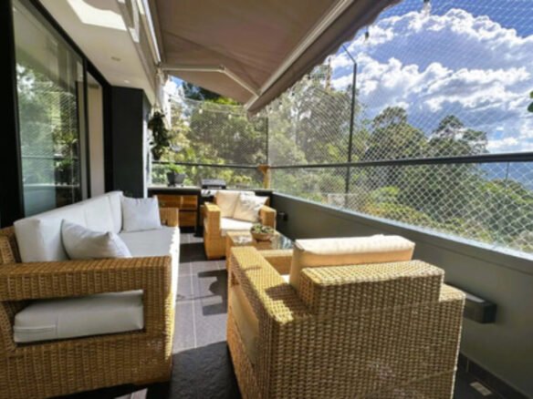 Apartacasa En Venta En El Poblado. Bosque Santo, Medellín. 115 M2 Totales, 2 Habitaciones, 2 Baños, Terraza Privada De 31 M2, 2 Parqueaderos. Ubicación Cerca De Ciudad Del Río, San Diego Y Las Palmas.