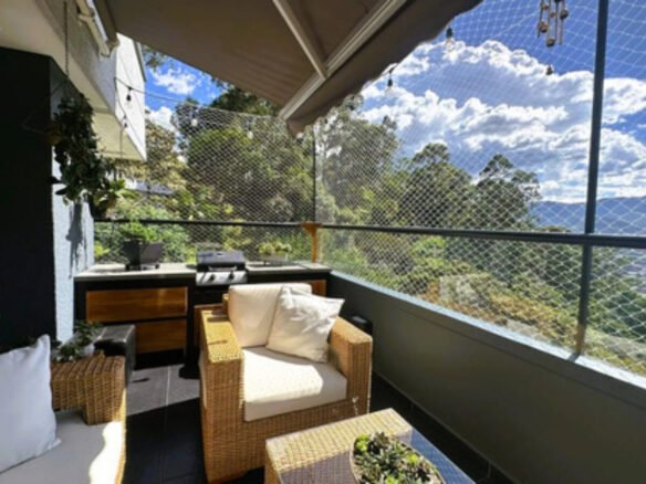 Apartacasa En Venta En El Poblado. Bosque Santo, Medellín. 115 M2 Totales, 2 Habitaciones, 2 Baños, Terraza Privada De 31 M2, 2 Parqueaderos. Ubicación Cerca De Ciudad Del Río, San Diego Y Las Palmas.