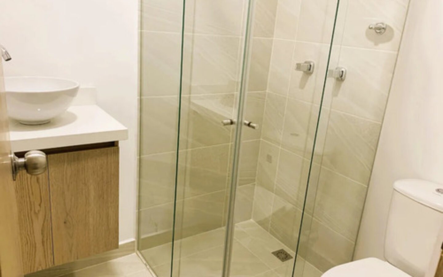 Apartamento Nuevo En Venta En El Centro De Itagüí Sector La Gloria 82.5 M², 3 Habitaciones