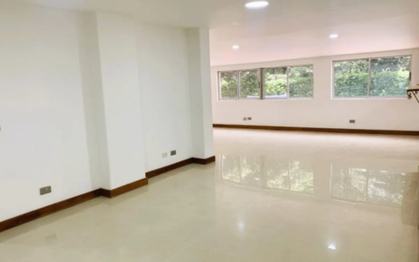 simh-crop-9563-9568 Apartamento En Venta En Vegas De Zuñiga, Envigado. 90 M² + 53 M² De Terraza Integrada, 3 Habitaciones, Unidad Con Piscina Climatizada Y Excelente Ubicación Cerca De Viva Envigado Y La Avenida Las Vega