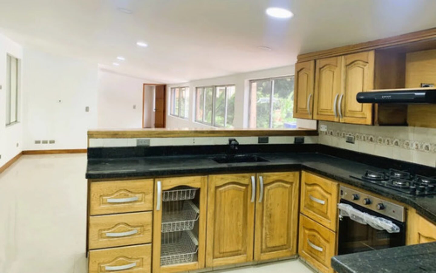 Apartamento En Venta En Vegas De Zuñiga, Envigado. 90 M² + 53 M² De Terraza Integrada, 3 Habitaciones, Unidad Con Piscina Climatizada Y Excelente Ubicación Cerca De Viva Envigado Y La Avenida Las Vega